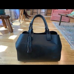 Italian black leather - tassel & magnetic sides.